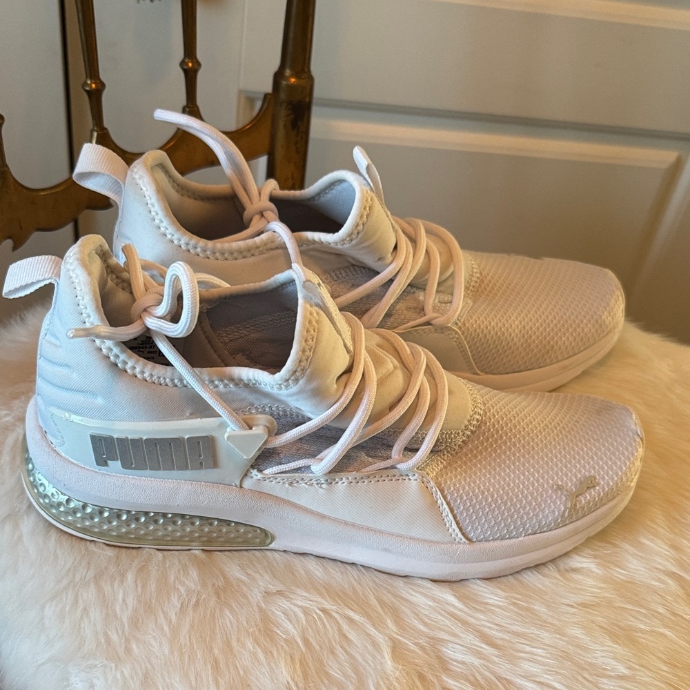 Puma SoftFoam+ Sneakers – Women’s Size 8.5 – All White